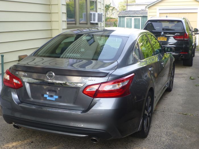 2016 Nissan Altima  Super clean, Mint, Low miles, 4dr Sedan SR 2.5